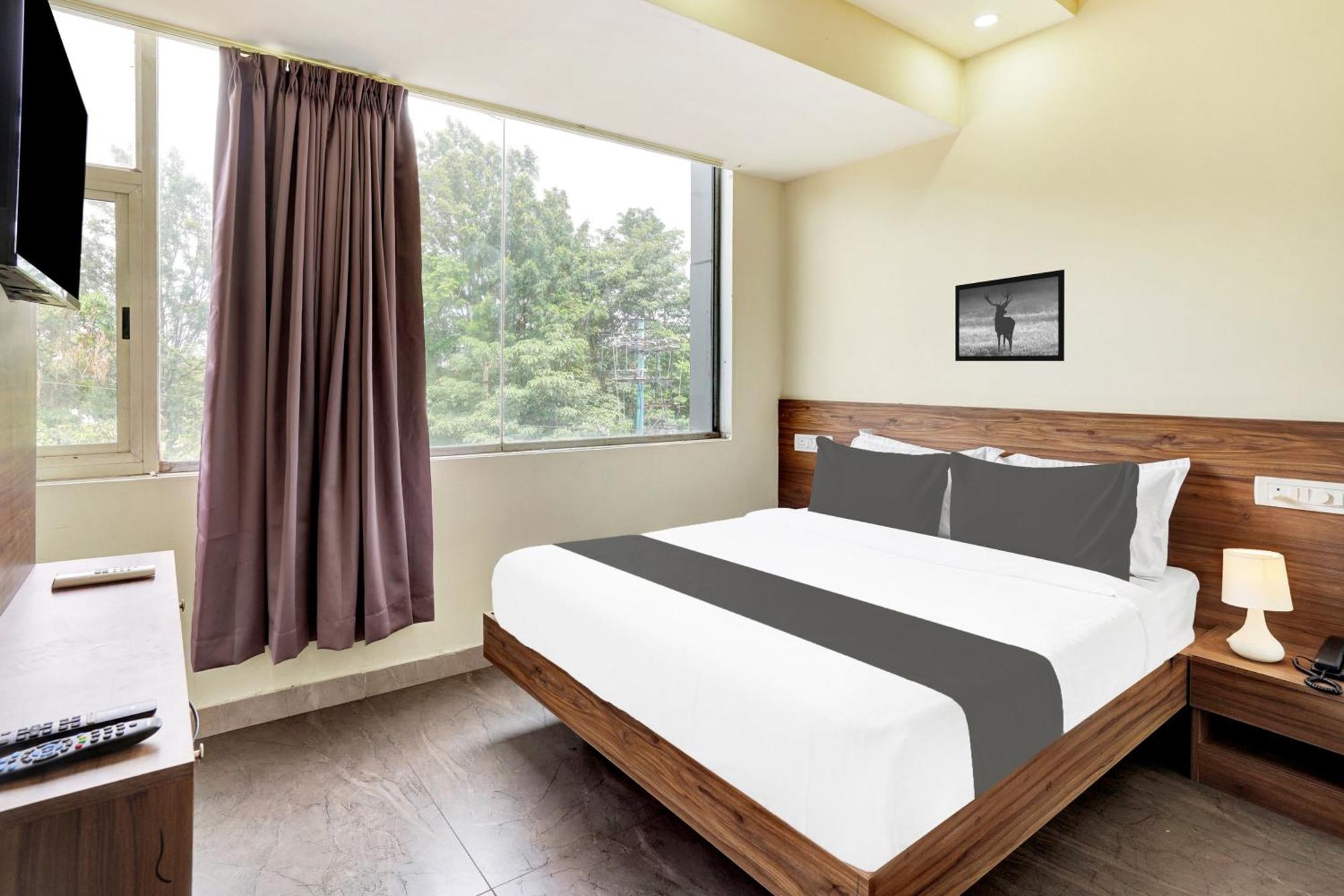Hotel O Gayathri Metro Deluxe Bengaluru Kültér fotó